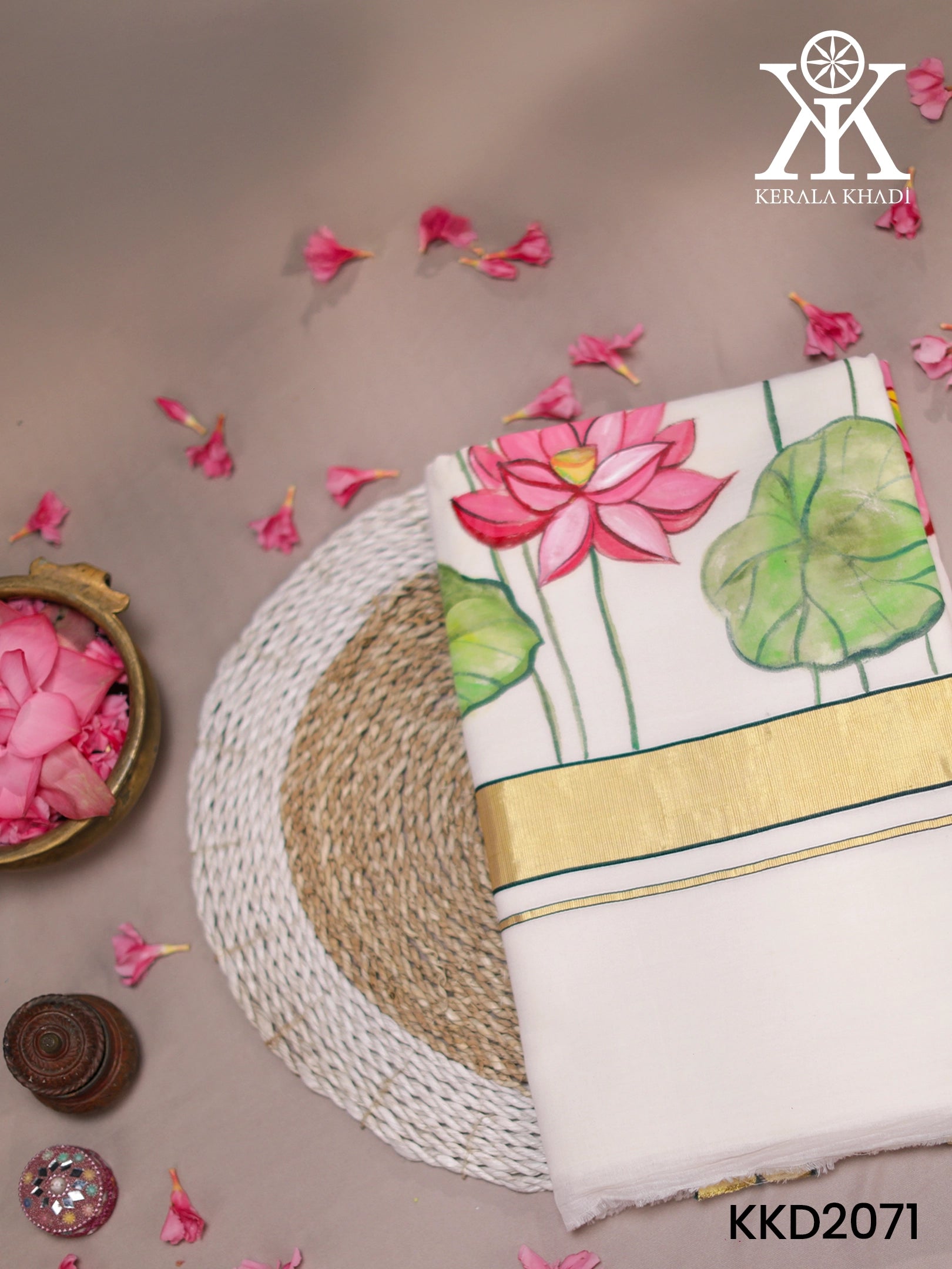 KKD2071 - Lotus Handpainting Handloom Saree