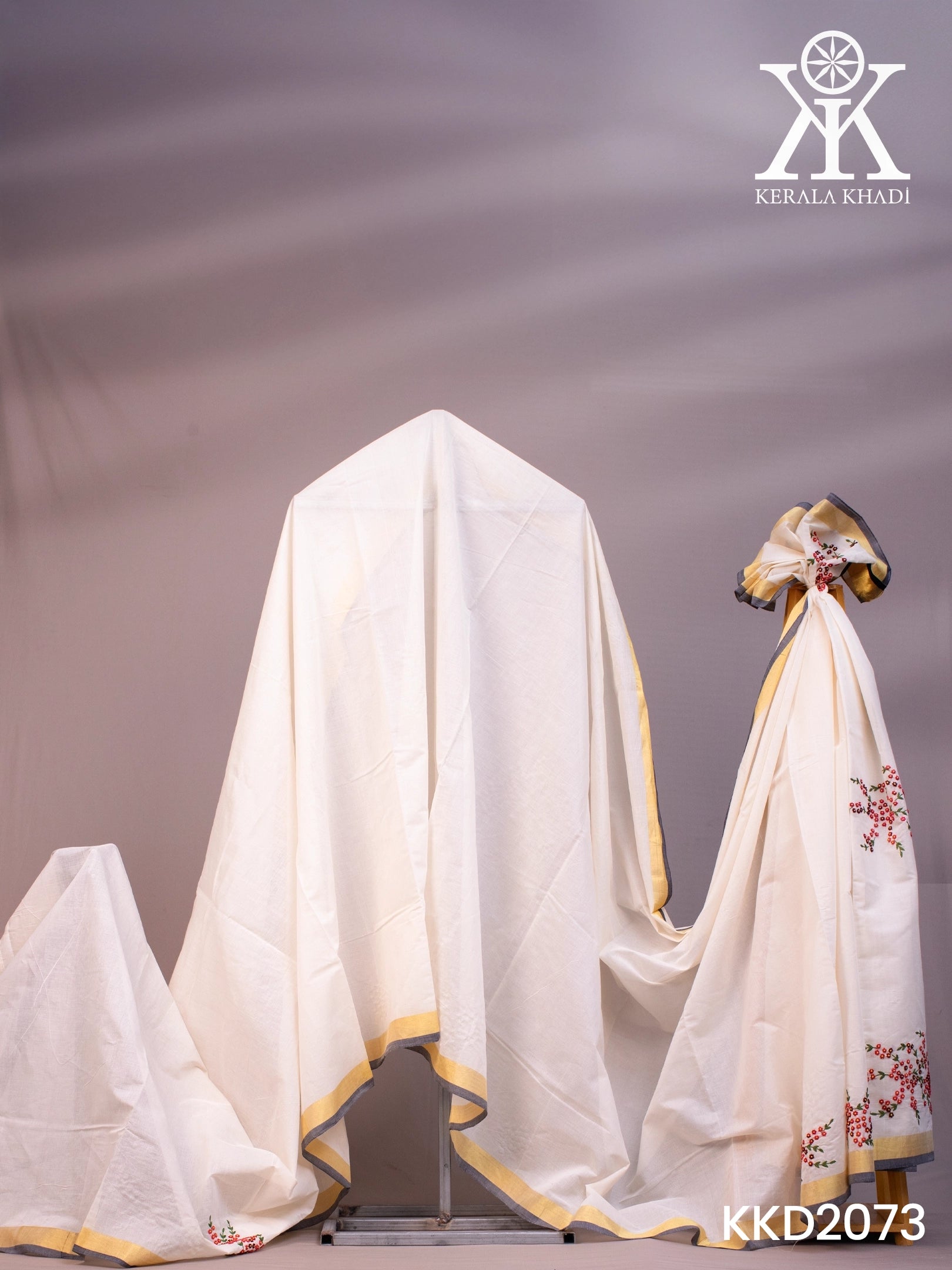 KKD2073 - French Knot Flowers- Black Border Handloom Saree